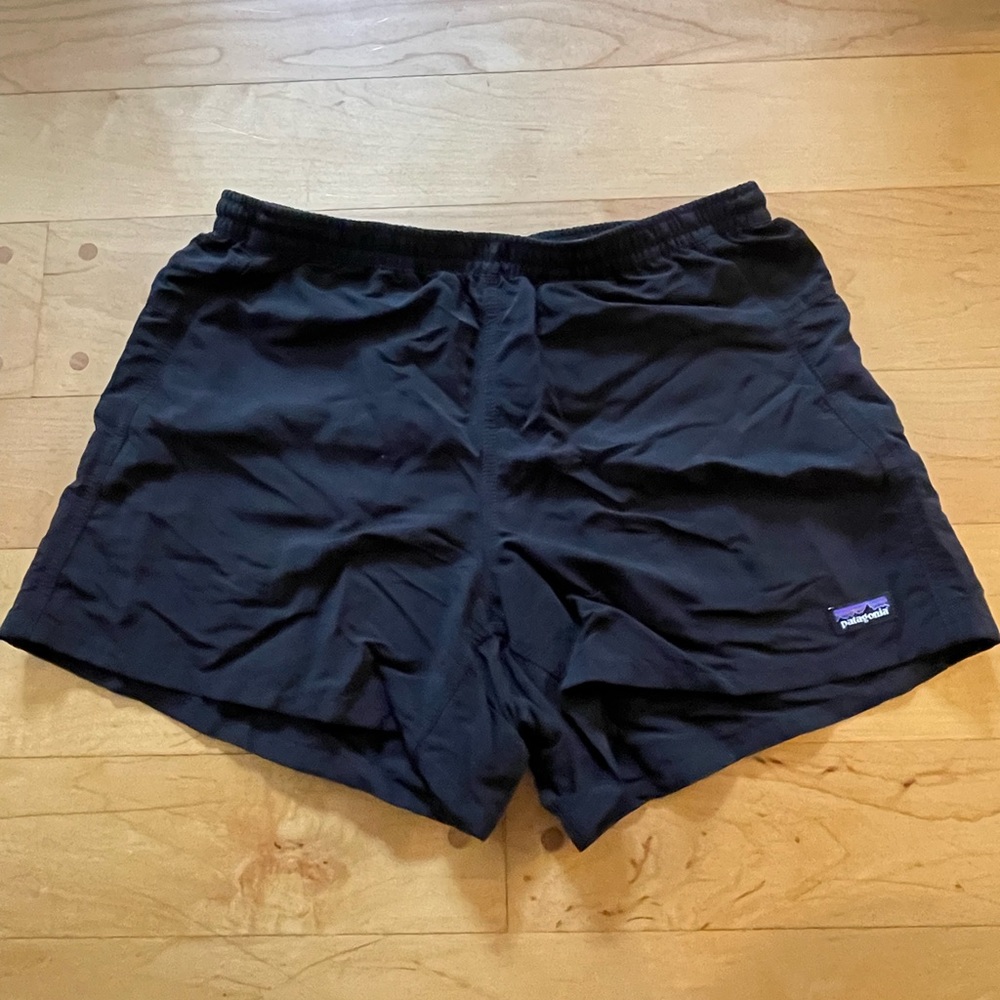 Patagonia Women’s Baggies 5” Size M